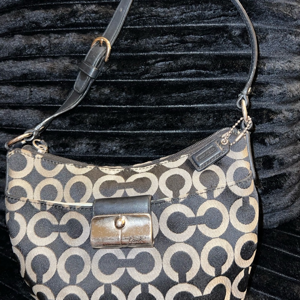 Vintage Coach Black and Cream Signature Shoulder Bag